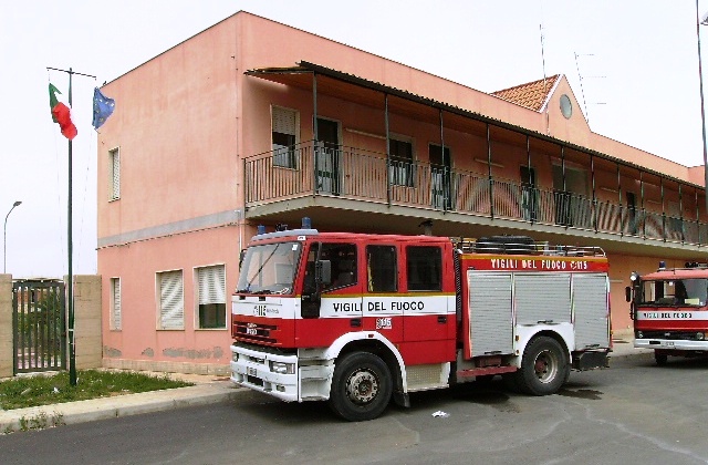 Niscemi. Avviso di reclutamento di "volontari" nel Corpo nazionale dei Vigili del Fuoco